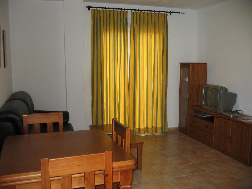 Apartamentos Perez Zara Conil De La Frontera Room photo