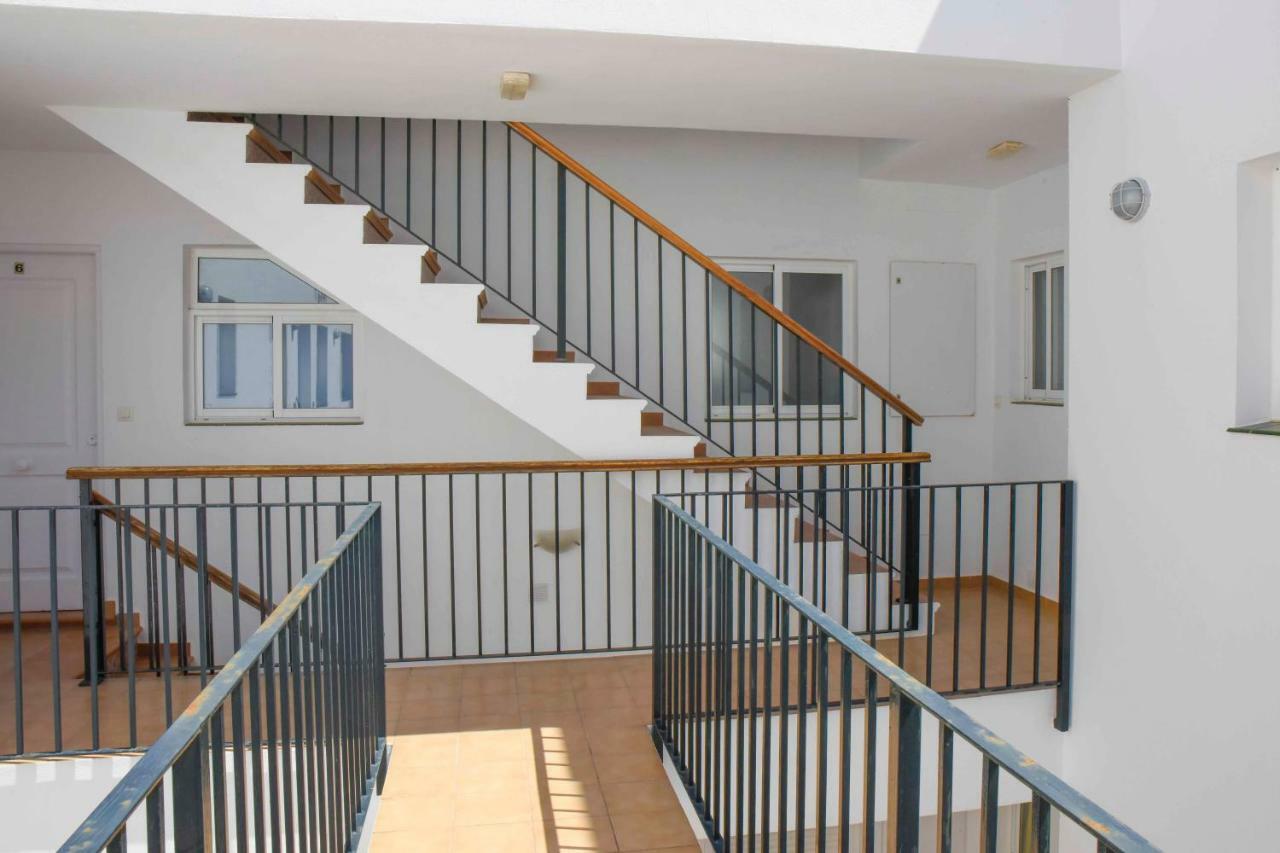 Apartamentos Perez Zara Conil De La Frontera Exterior photo